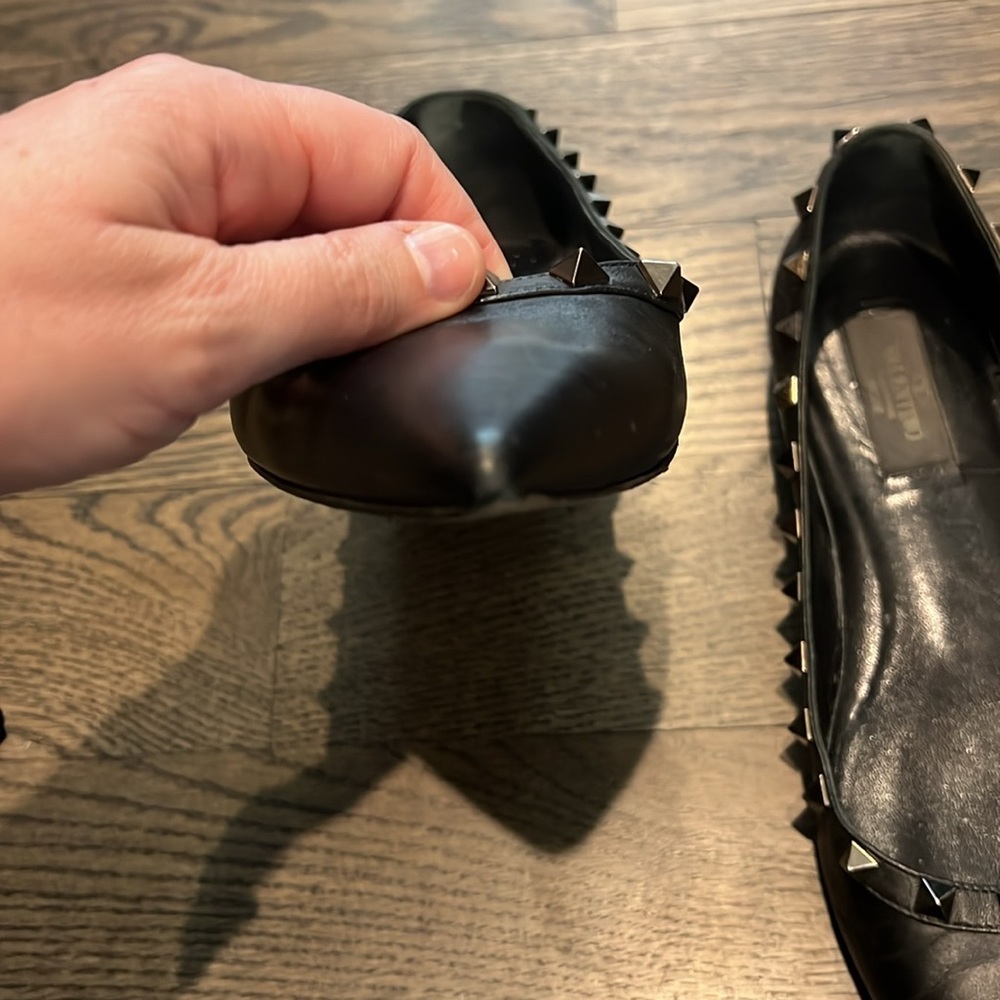 VALENTINO Rock Stud Flat “Noir” 38 EUC - Picture 7 of 7